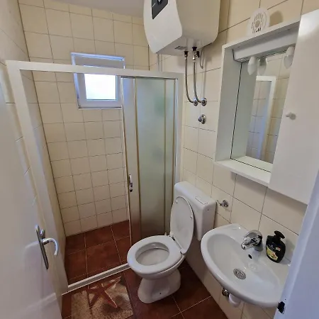 Apartments By The Sea Mimice - Omis - 2972 Apartman *